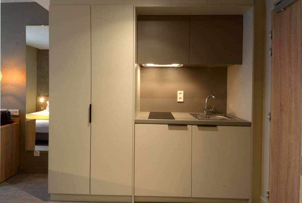 Aparthotel 37 Lodge Courbevoie Paris La Defense Szoba fotó
