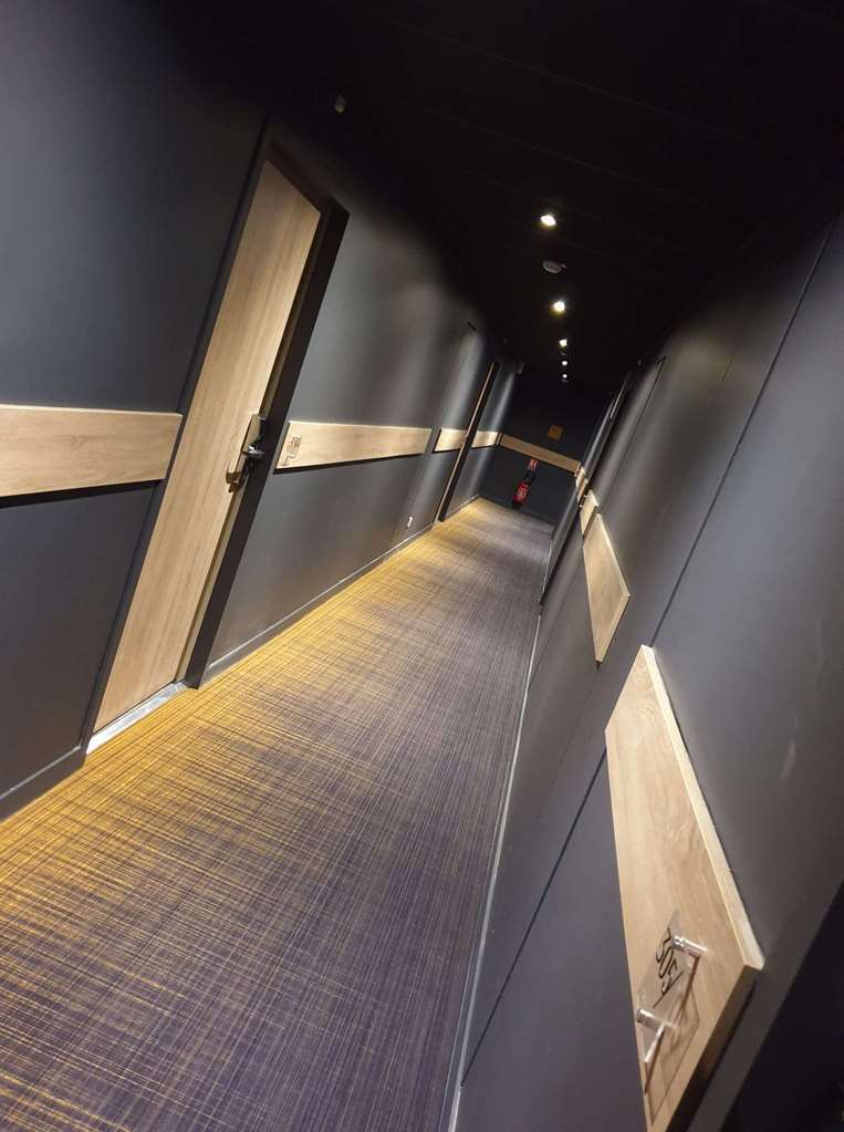 Aparthotel 37 Lodge Courbevoie Paris La Defense Szoba fotó